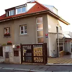 Nika Penzion
