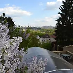 Nika Penzion 3*