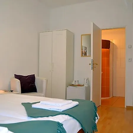 Nika Penzion 3*