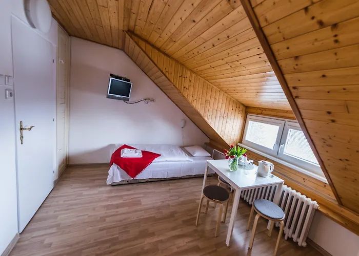 Nika Guest house